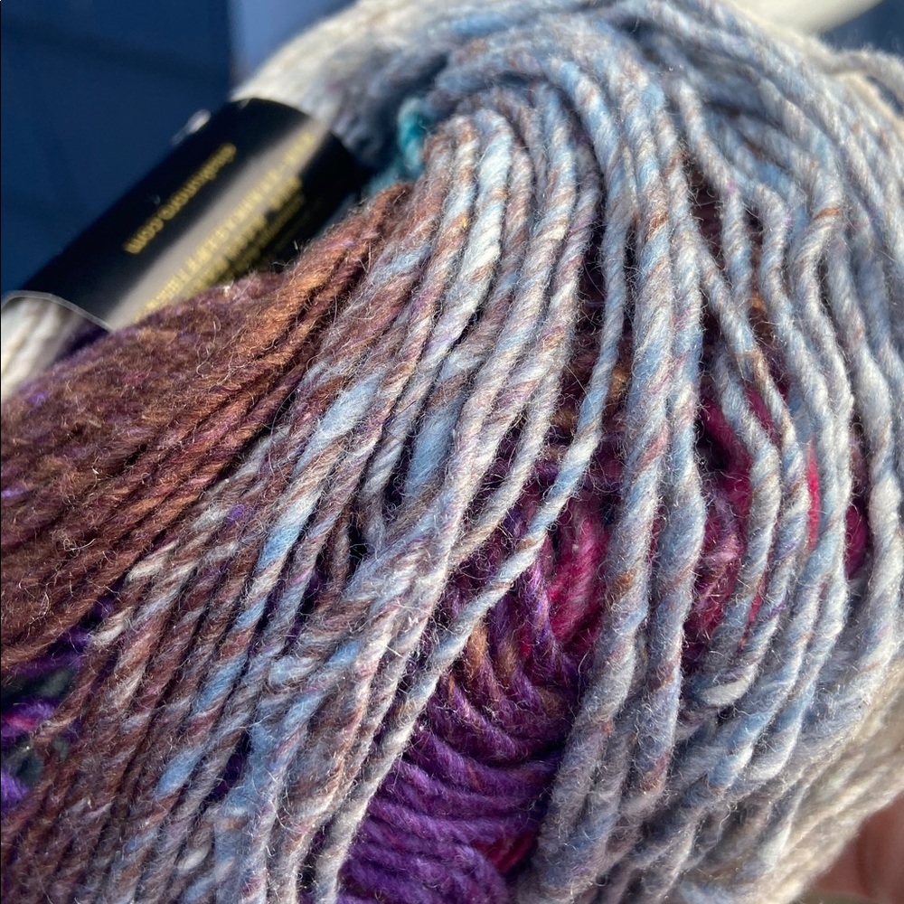 NORO AYATORI TheWorld of Nature Luxury Yarn Three 50 gram balls in bundle - Picture 9 of 10